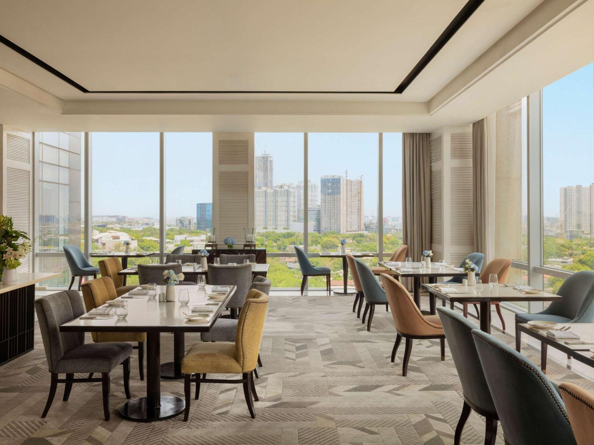 Hotel Fairmont Makati Makati City Zewnętrze zdjęcie
